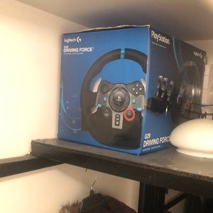 Logitech G29 steering wheel compatible with any PlayStation